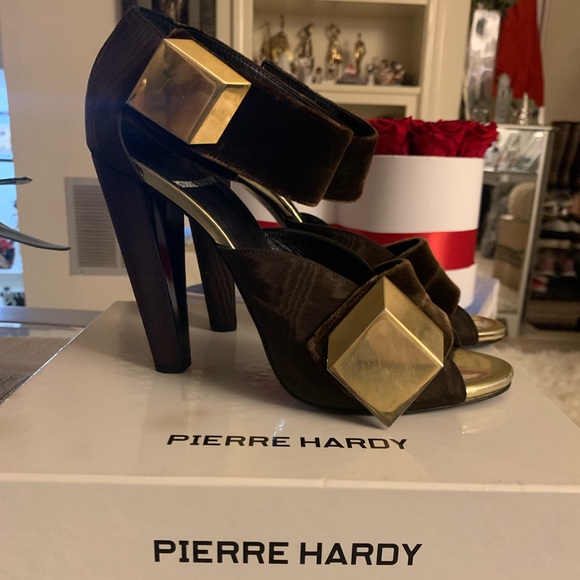 ❌❌❌SOLD❌❌ Brown Pierre Hardy Sandals SZ 9 🔥🔥🔥 - Picture 4 of 16